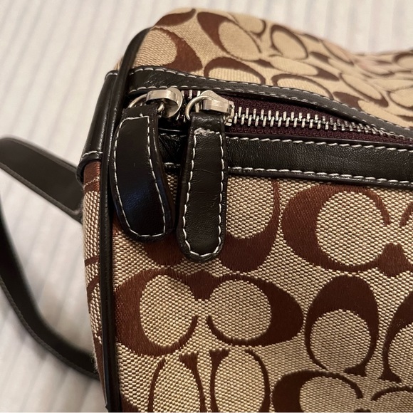 Vintage Coach Duffle Bag - Picture 4 of 11